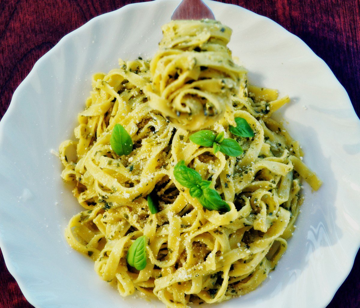 Tagliatelles tomates mozzarella