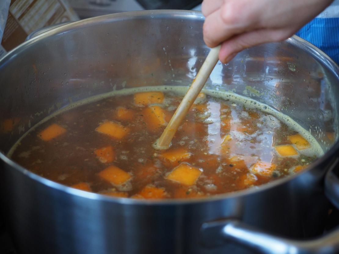 Bouillon de poule