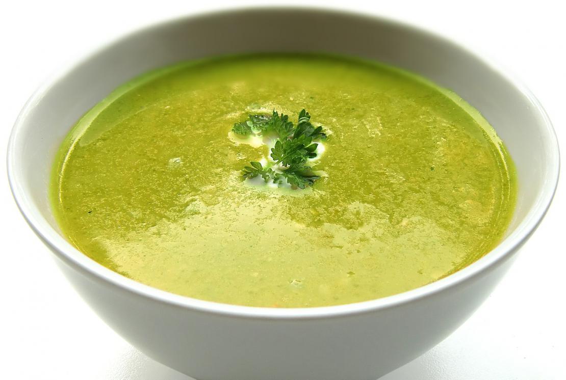 Potage de courgettes aux tomates