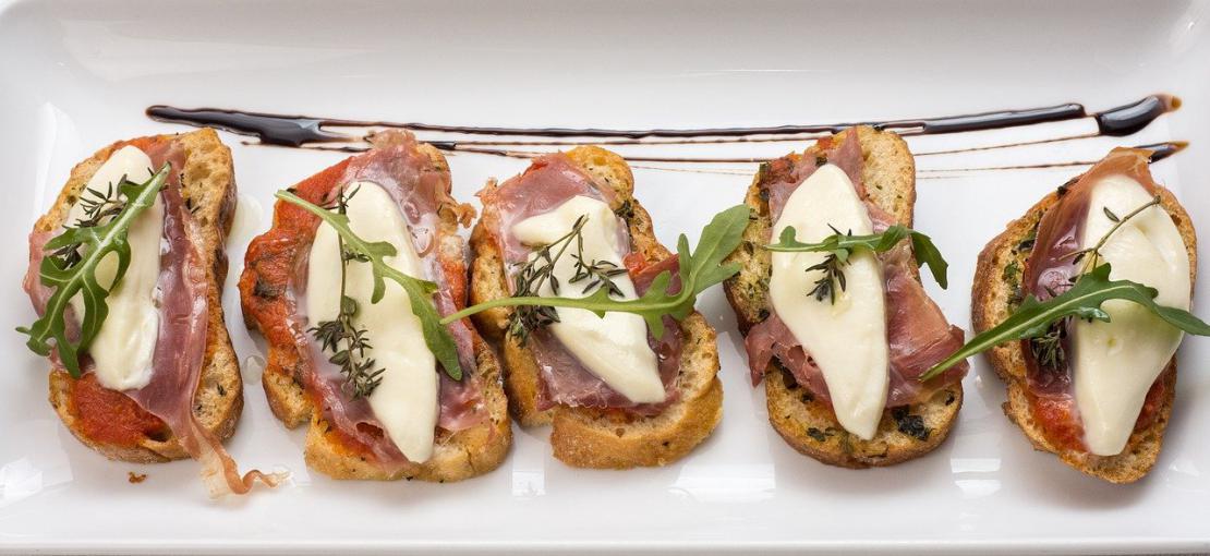 Tartine tomate, mozzarella et coppa